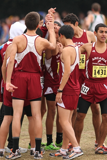 2010CIF XC BD1-1738.JPG - 2010 California CIF Cross Country Championships, Woodward Park, Fresno, California
